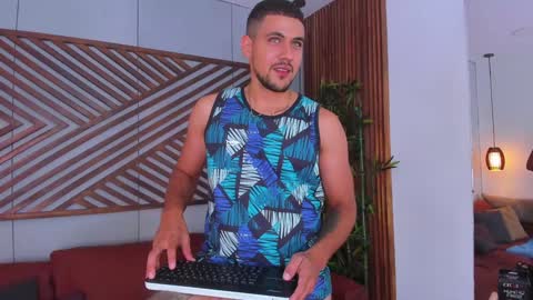 Snapshot of paul_rivera chatting on 01.25.25 Paul Rivera online show from 01.25.25