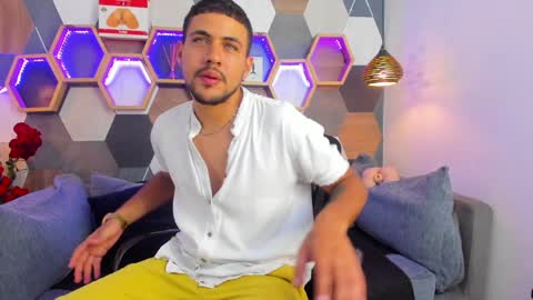 Snapshot of paul_rivera chatting on 02.01.25 Paul Rivera online show from 02.01.25