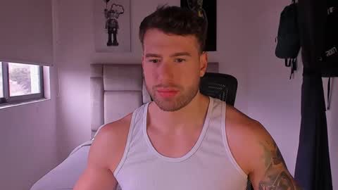 Snapshot of paul_roger chatting on 02.13.25 PAUL ROGER online show from 02.13.25