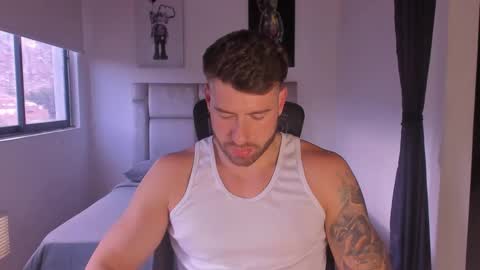 Snapshot of paul_roger chatting on 02.23.25 PAUL ROGER online show from 02.23.25