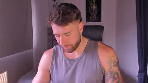 Snapshot of paul_roger chatting on 03.09.25 PAUL ROGER online show from 03.09.25