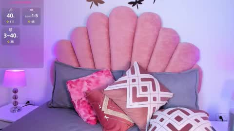 Snapshot of paula__evans chatting on 11.13.25 Paula online show from 11.13.25