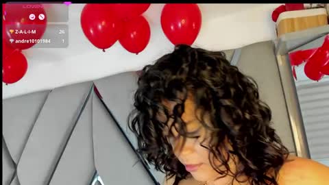 Snapshot of paula_daniela1 chatting on 02.18.25 Paula online show from 02.18.25