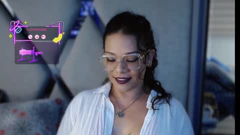 Snapshot of paula_daniela1 chatting on 11.02.25 Paula online show from 11.02.25