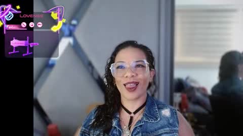 Snapshot of paula_daniela1 chatting on 11.06.25 Paula online show from 11.06.25