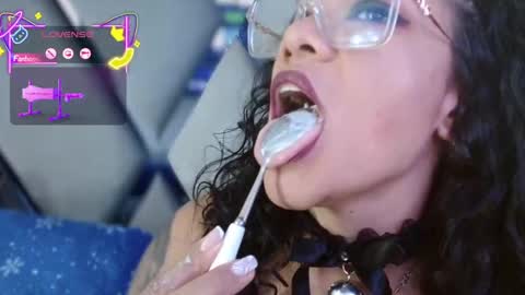 Snapshot of paula_daniela1 chatting on 11.08.25 Paula online show from 11.08.25