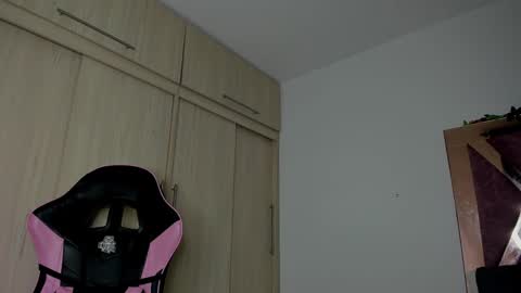 Snapshot of paula_princexxx chatting on 12.17.24 paula princexx online show from 12.17.24