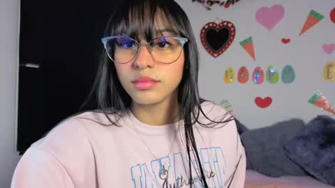 Snapshot of paulacutexs chatting on 04.19.26 Paula online show from 04.19.26