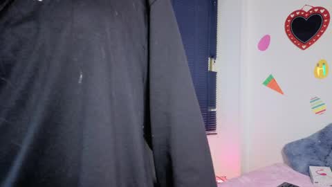 Snapshot of paulacutexs chatting on 04.20.26 Paula online show from 04.20.26