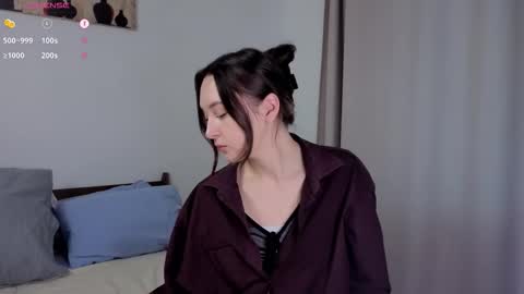 Snapshot of paulaharris chatting on 10.14.25 Alice online show from 10.14.25