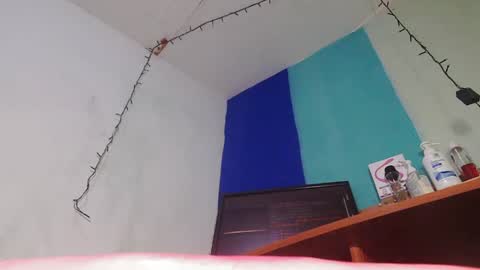 PAULA VALENTINA online show from 12.17.24