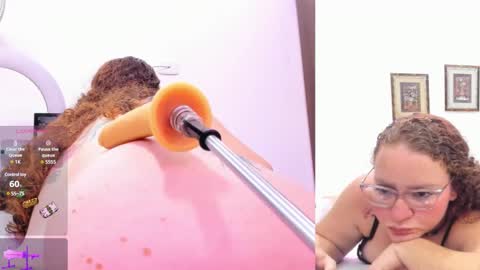 Paulina Davis  online show from 01.30.25