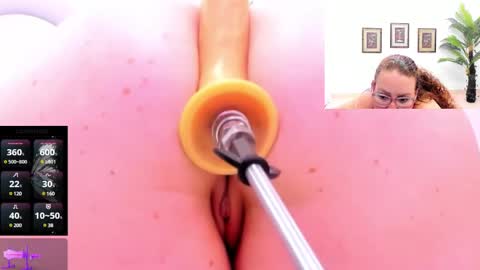 Paulina Davis  online show from 03.12.25