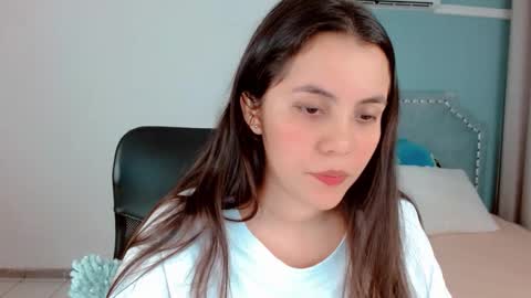 Paulina online show from 11.05.25