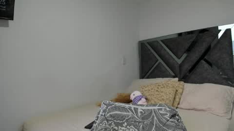 Snapshot of paulina_l chatting on 05.23.26 Paulina online show from 05.23.26