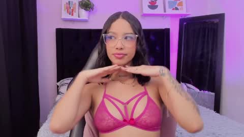 PAULINA  online show from 04.10.26