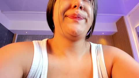 Snapshot of paulina_sweett chatting on 05.27.26 Paulina online show from 05.27.26