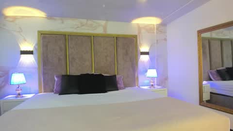 Paulina online show from 10.20.25