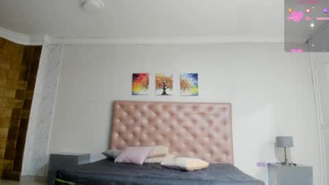 PaulinaSaennz online show from 04.21.26