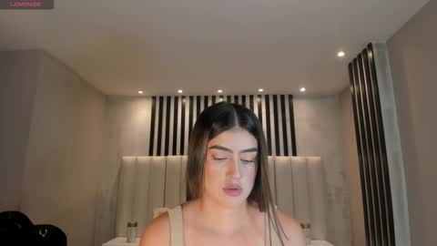 Paulina Santos  online show from 02.25.26