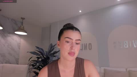 Paulina Santos  online show from 03.15.26