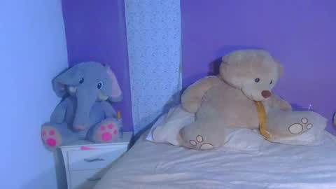 Snapshot of paulinawilliams chatting on 06.25.26 paulina online show from 06.25.26