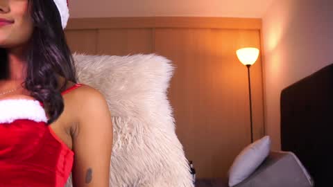 Snapshot of pauline_7 chatting on 12.24.24 pauline_7 online show from 12.24.24