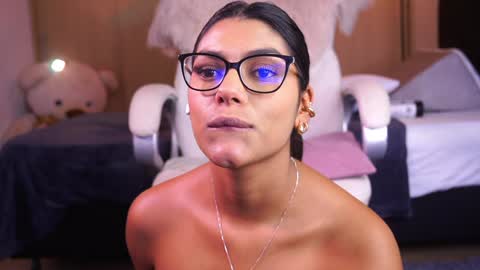 Snapshot of pauline_7 chatting on 12.30.24 pauline_7 online show from 12.30.24