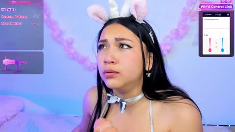 Snapshot of pauline_golden1 chatting on 01.05.25 Pauline online show from 01.05.25