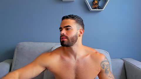 Paul Phoenix online show from 01.12.25