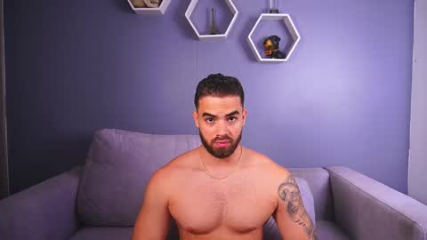 Paul Phoenix online show from 12.04.25