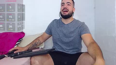 Snapshot of paulsprominence_25 chatting on 09.21.25 Paul Roman online show from 09.21.25