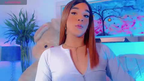 Snapshot of paytoncamila chatting on 11.08.25 Payton online show from 11.08.25