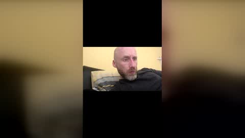 Snapshot of pc2334 chatting on 04.07.26 pc2334 online show from 04.07.26