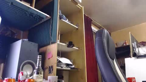 pc8474408 online show from 09.10.25