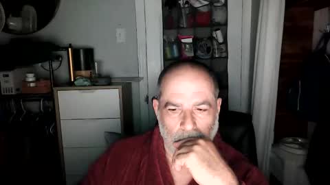 Snapshot of pdochpdoch chatting on 04.12.26 pdochpdoch online show from 04.12.26