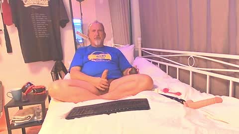 Snapshot of peacetous chatting on 12.20.24 Marc online show from 12.20.24