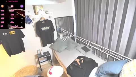 Snapshot of peacetous chatting on 02.09.25 Marc online show from 02.09.25