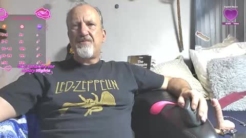 Snapshot of peacetous chatting on 11.09.25 Marc online show from 11.09.25