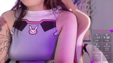  P E A C H   online show from 03.01.25