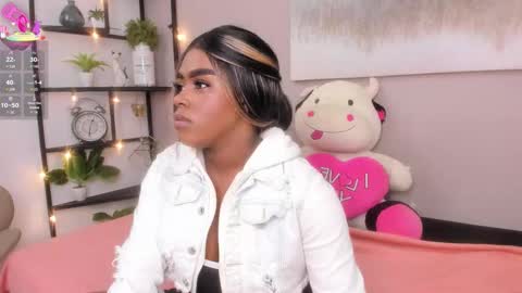 Snapshot of peachbrii chatting on 12.15.25 Briana online show from 12.15.25