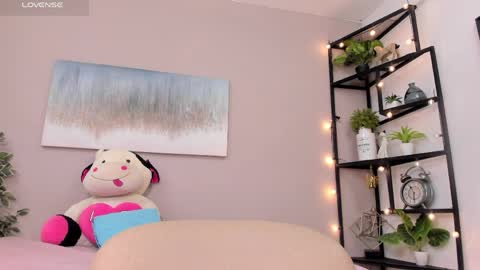 Briana online show from 03.31.26