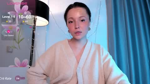 Snapshot of peachvibes chatting on 12.30.24 Lili online show from 12.30.24