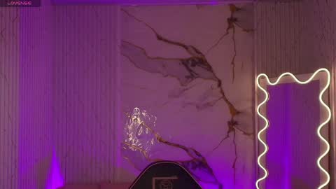 peachy_tay online show from 04.15.26