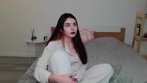 Peachy online show from 03.05.25