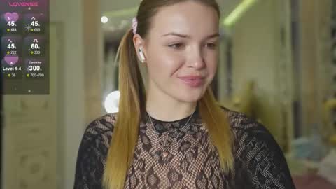 Angelina online show from 12.23.25