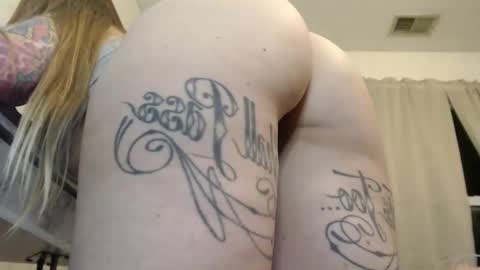 Snapshot of peachyykat chatting on 01.23.25 kat online show from 01.23.25