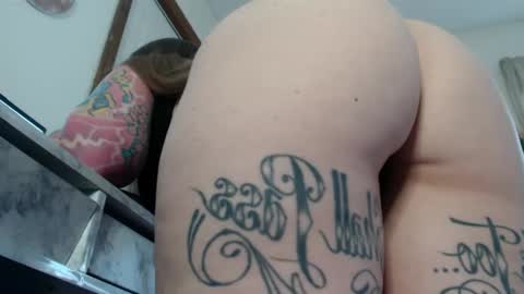 Snapshot of peachyykat chatting on 03.09.25 kat online show from 03.09.25