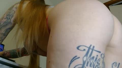 Snapshot of peachyykat chatting on 11.21.25 kat online show from 11.21.25