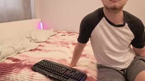 Snapshot of pearl_couple chatting on 02.08.26 Rina and Max online show from 02.08.26